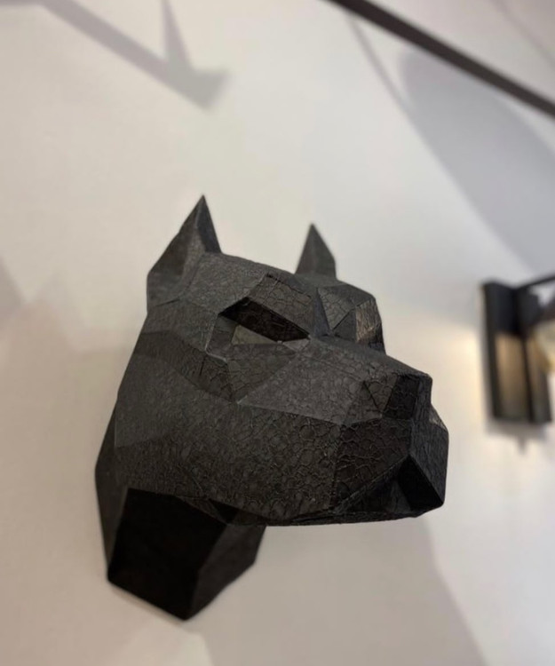 سگ دیوارکوب