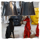 آباژور کنار سالنی سگ شکاری