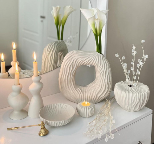 دکوری و گلدان خاص رومیزی