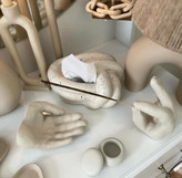 ست دکوری و مجسمه و اباژور رومیزی