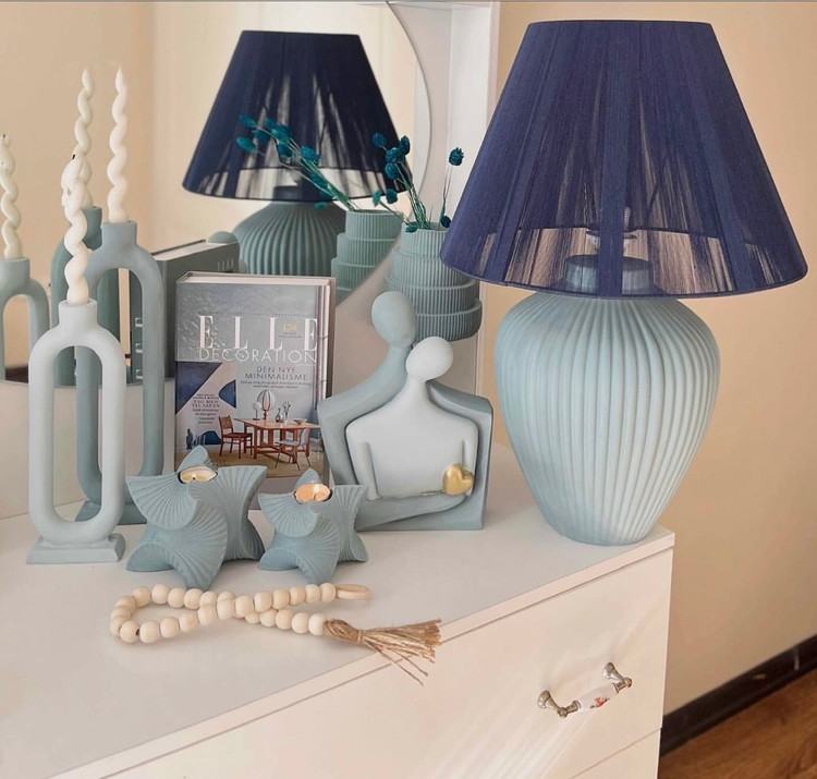 آباژور رومیزی مدرن