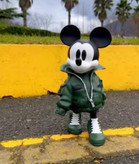 مجسمه میکی موس