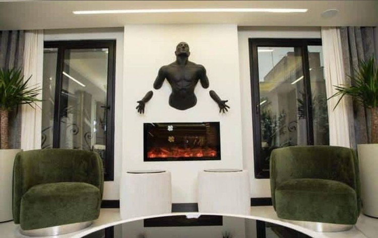 فیگور دیواری رهایی