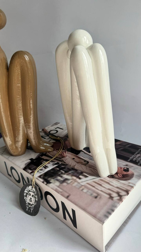 هولدر کتاب رومیزی مدل آدمک غمگین کد3042