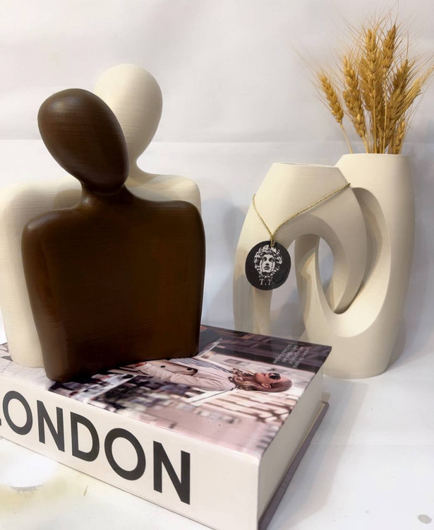 گلدان و مجسمه رومیزی