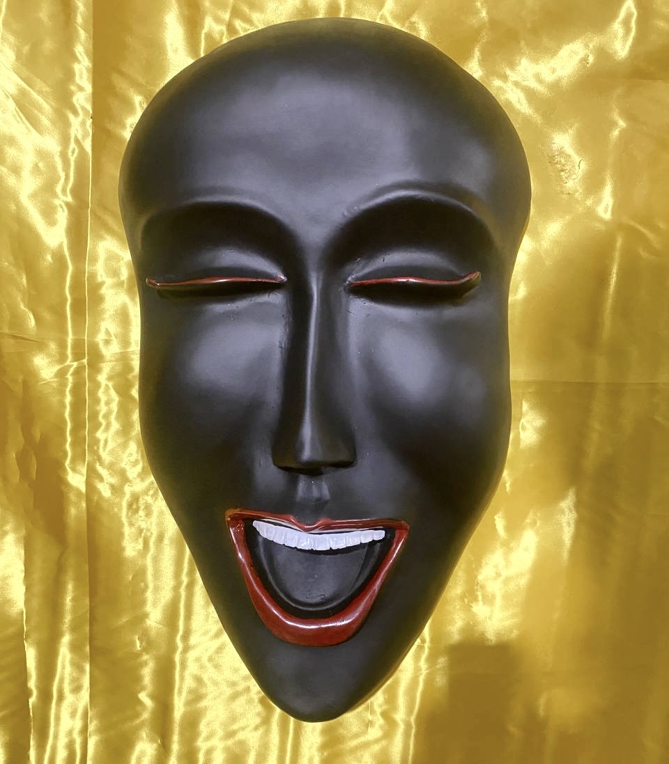 مجسمه دیواری