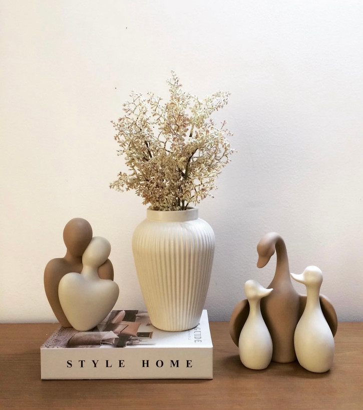 گلدان دکوری مجسمه