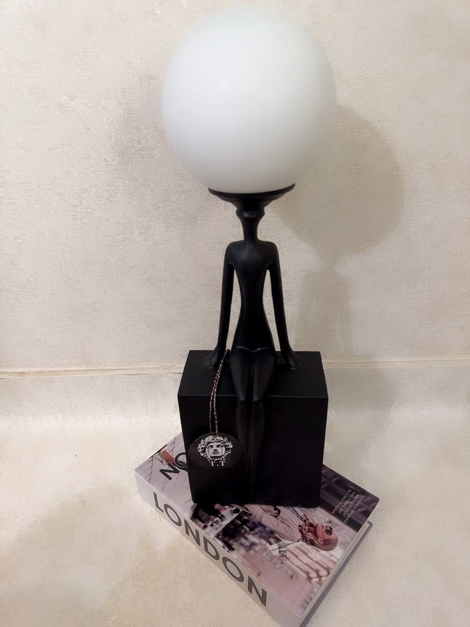 آباژور رومیزی