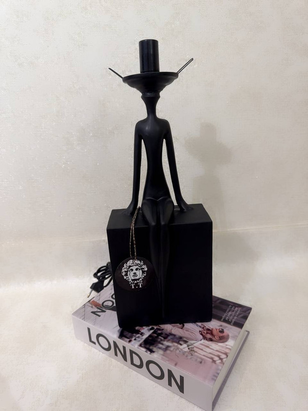 ست گلدان لبه میزی طرح و آباژور خاص فیگور کد2006