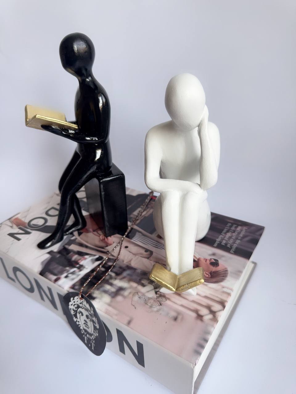 هولدر کتاب رومیزی