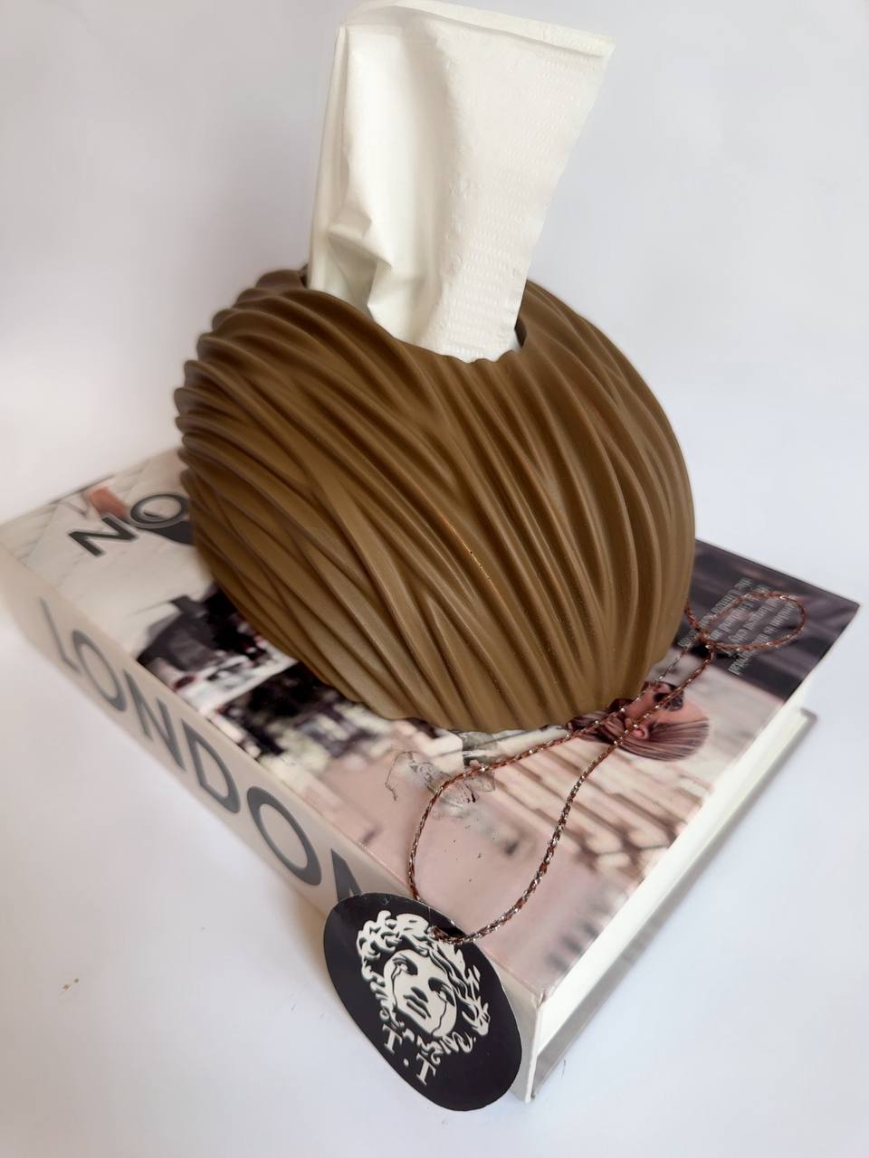 جادستمال کاغذی رومیزی