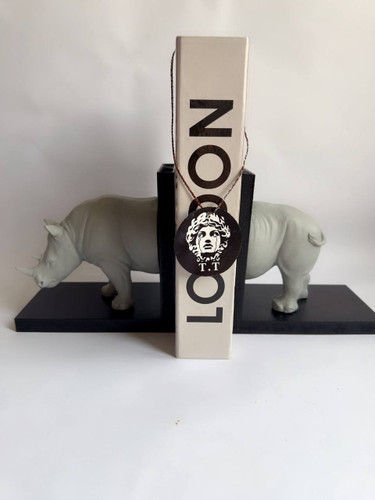 هولدر کتاب رومیزی