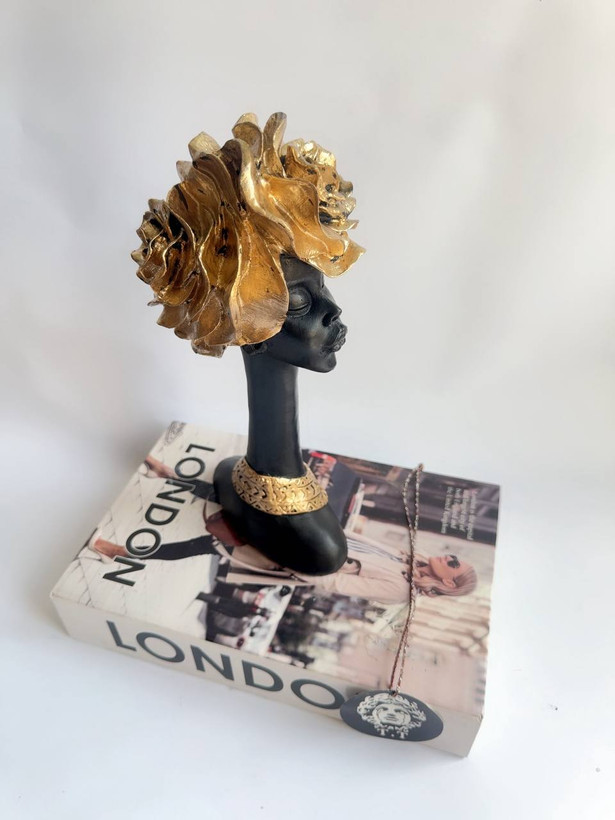 مجسمه دکوری رومیزی مدل دختر آفریقایی کد۳۵۱۶