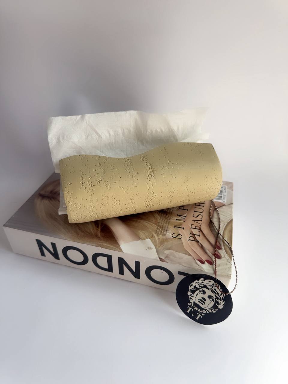 جادستمال کاغذی رومیزی