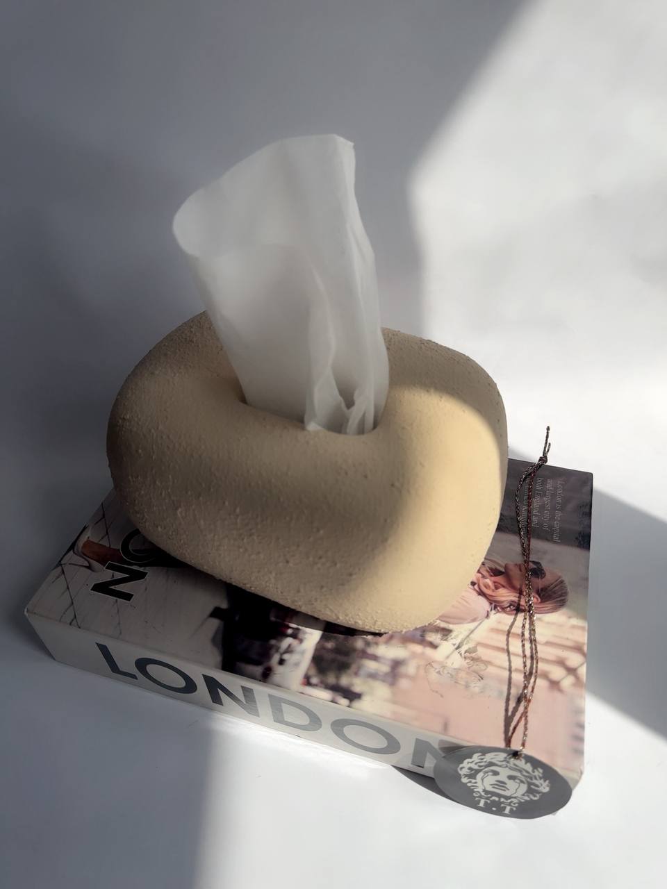 جادستمال کاغذی رومیزی
