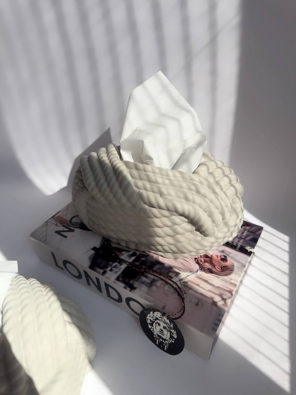 جادستمال کاغذی رومیزی