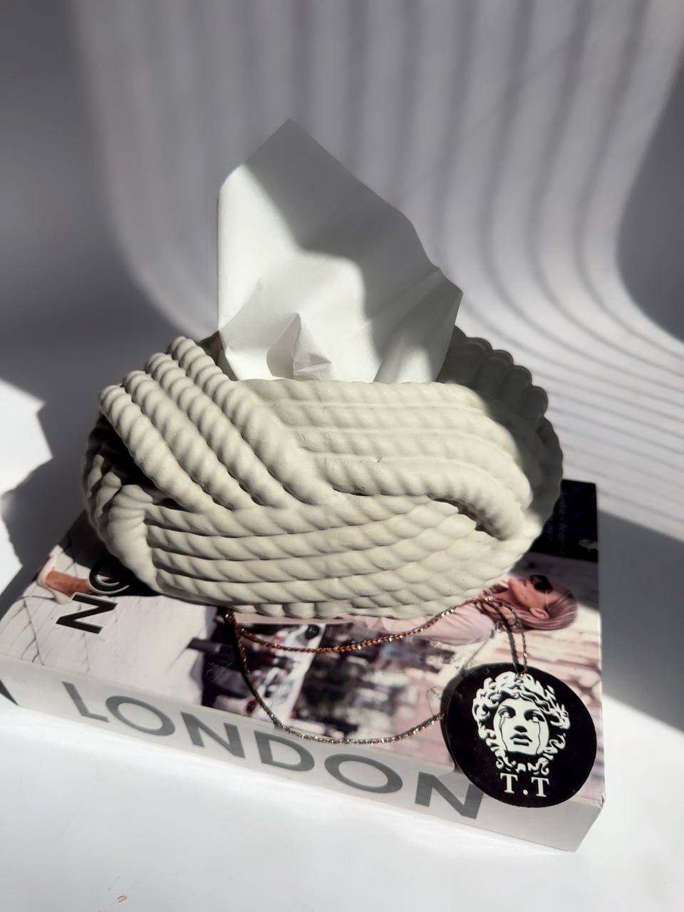 جادستمال کاغذی رومیزی