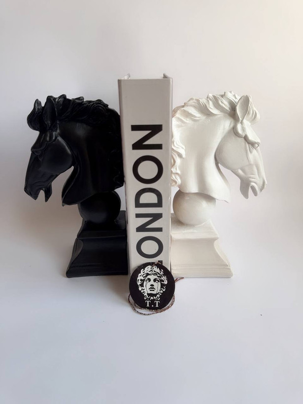 هولدر کتاب رومیزی