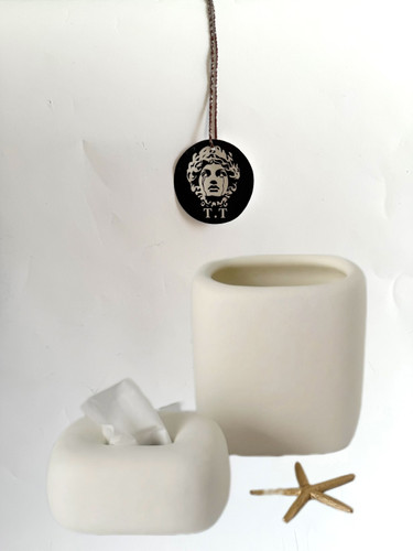 سطل و جادستمال