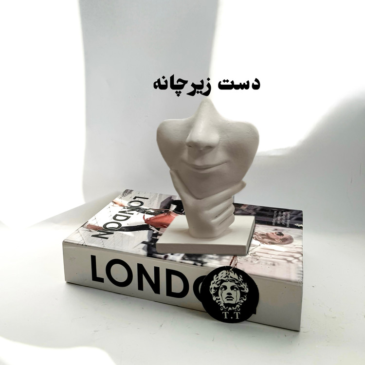 مجسمه دکوری رومیزی مدل رخ سکوت در سه مدل کد933