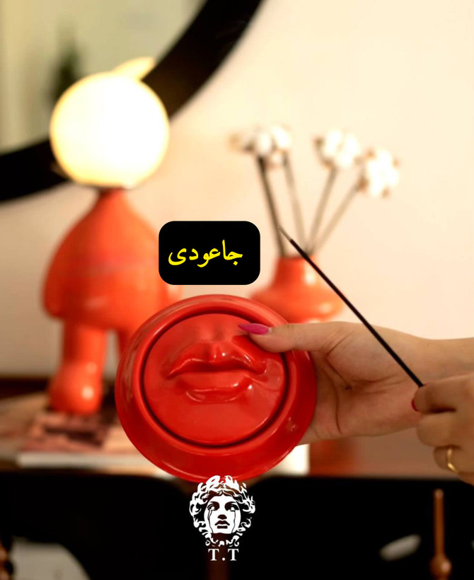 آباژور رومیزی مدل آدمک کیوت و جاشمعی مدل لب و گلدان رومیزی مدل آبشاری کد20284