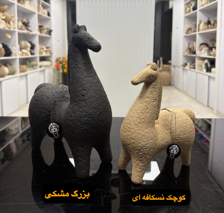 مجسمه دکوری رومیزی مدل اسب تکسچر کد4116