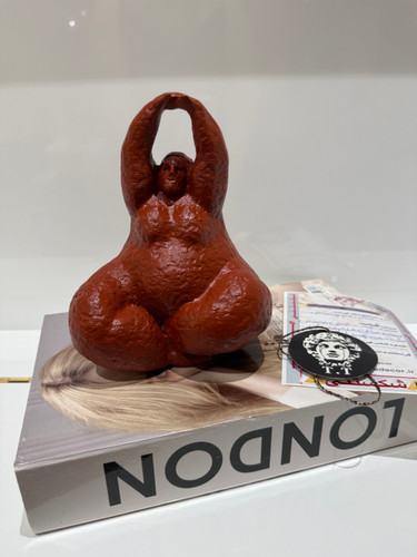 مجسمه یوگاتپل