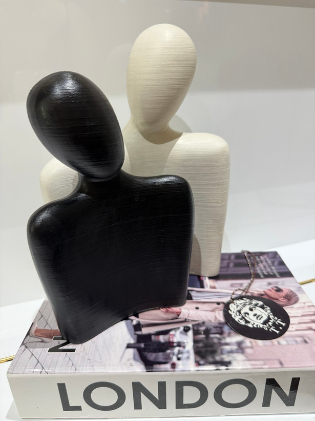 مجسمه دکوری رومیزی مدل کاپل کد٣١۴٩