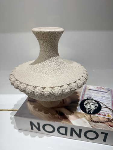 عکس خرید مشتری عزیز از تهران (گلدان پایه دار دور توپی)