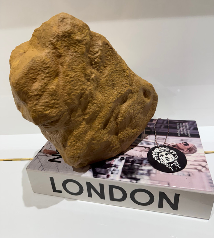 گلدان رومیزی دکوراتیو مدل سنگ صخره ای کد۳۸۳۷(دارای رنگبندی)