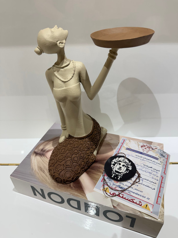عکس خرید مشتری عزیز از تهران (جاشمعی آفریقایی)