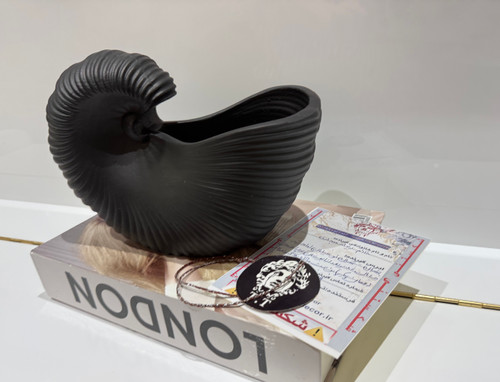 عکس خرید مشتری عزیز از تهران (گلدان صدف)