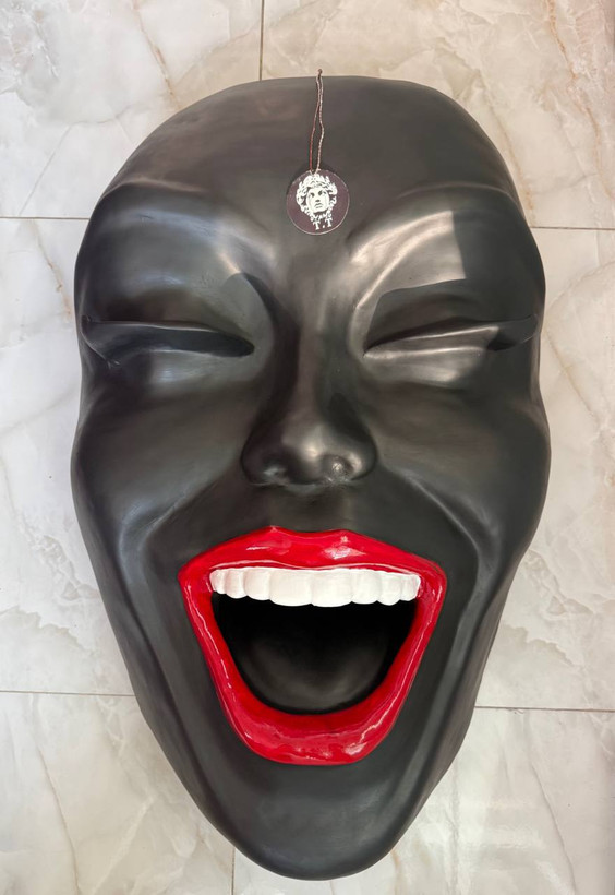 دیوارکوب مدرن رخ خندان در دو رنگ مشکی مات و براق ۲۸۱۴(دارای رنگبندی)
