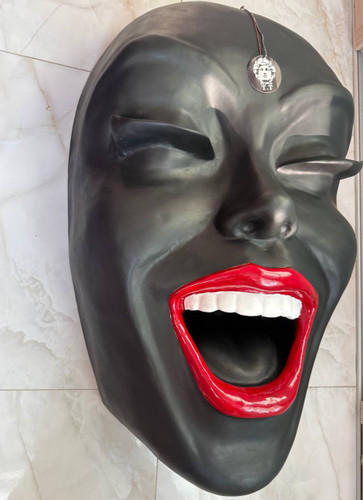دیوارکوب مدرن رخ خندان در دو رنگ مشکی مات و براق ۲۸۱۴(دارای رنگبندی)