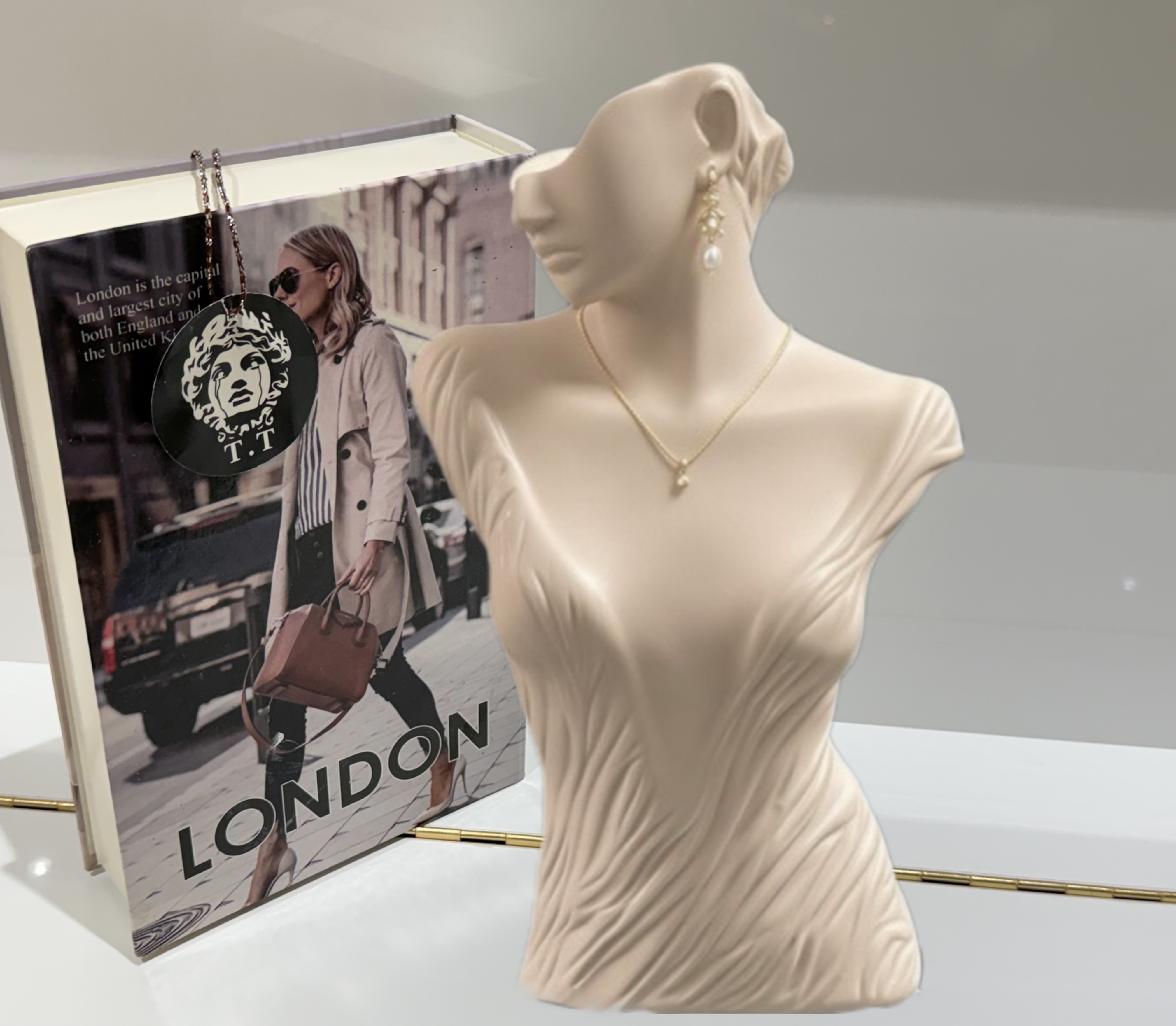 استند جواهرات/مجسمه رومیزی مدل مانکن کد4700
