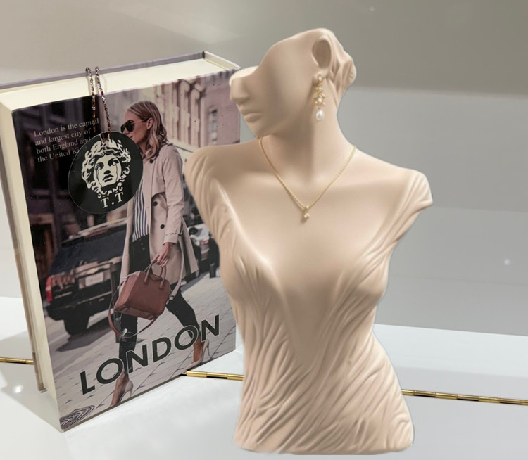 استند جواهرات/مجسمه رومیزی مدل مانکن کد4700